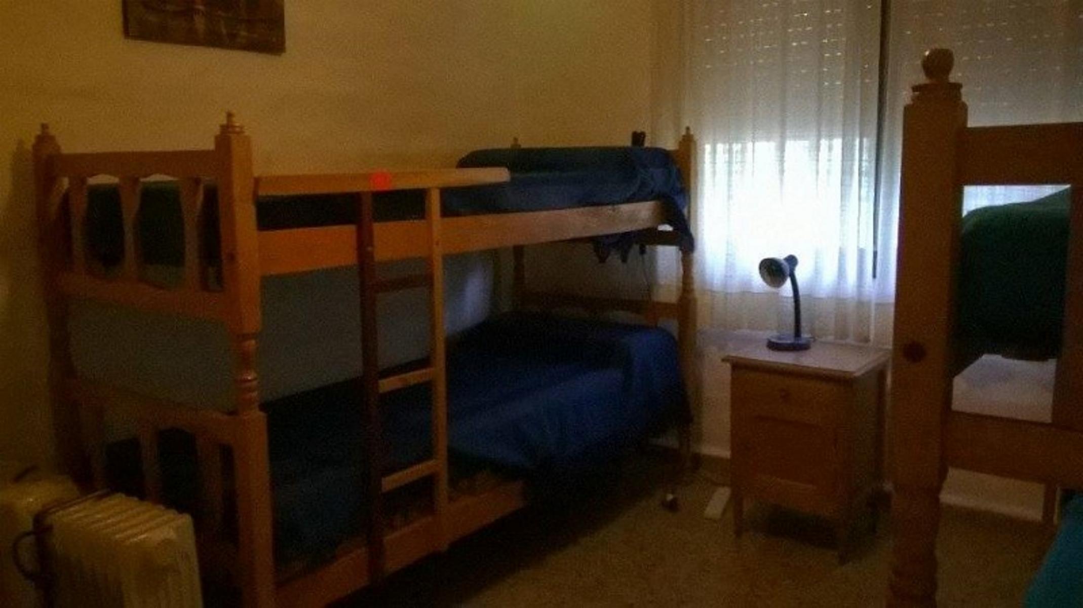 Chalet en playas de oro de san antonio, ALQUILER TEMPORARIO, con 2 dormitorios, cochera amplia, Tv cable, ventiladores, asador, patio, muy buen entorno, para 5 personas.. — foto 2