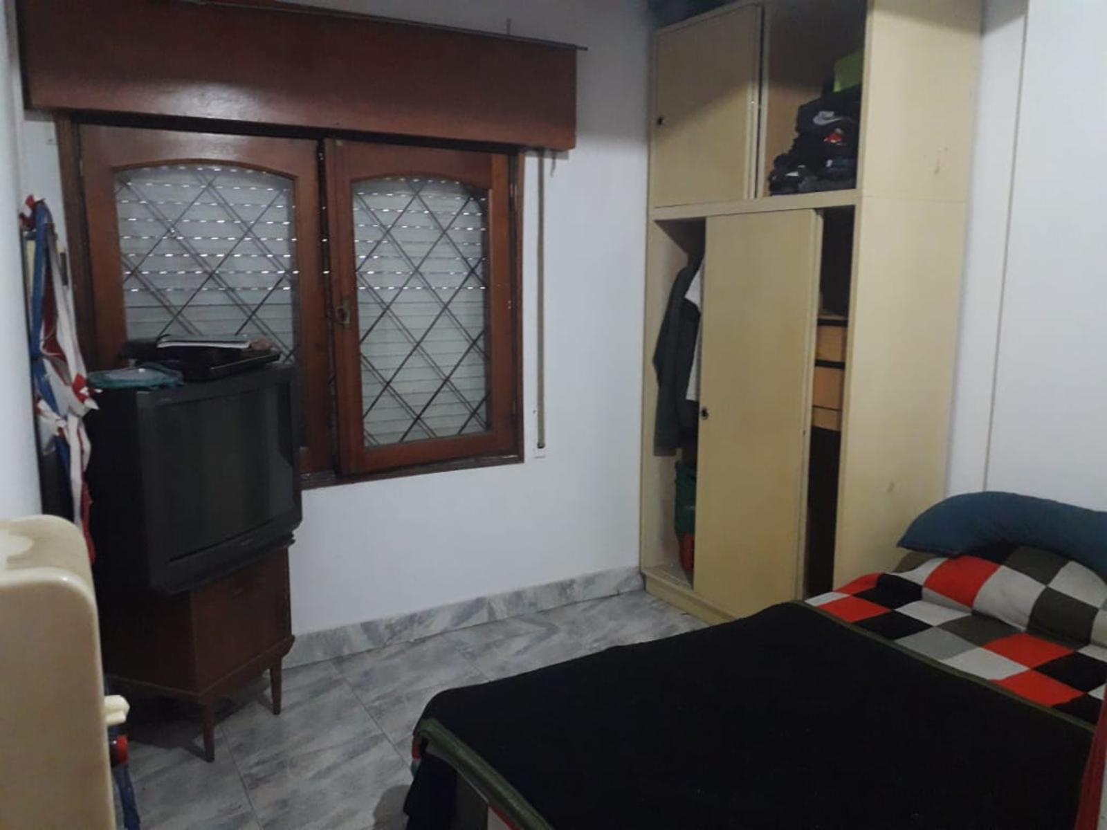 Departamento de 1 dormitorio, cocina-comedor diario y baño con ante-baño, con frente a Av. Carcano a 6 cuadras del centro de villa carlos Paz, con vista a las montañas — foto 5
