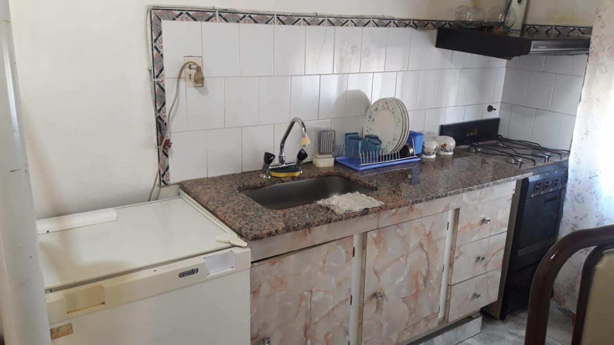 Departamento de 1 dormitorio, cocina-comedor diario y baño con ante-baño, con frente a Av. Carcano a 6 cuadras del centro de villa carlos Paz, con vista a las montañas — foto 14