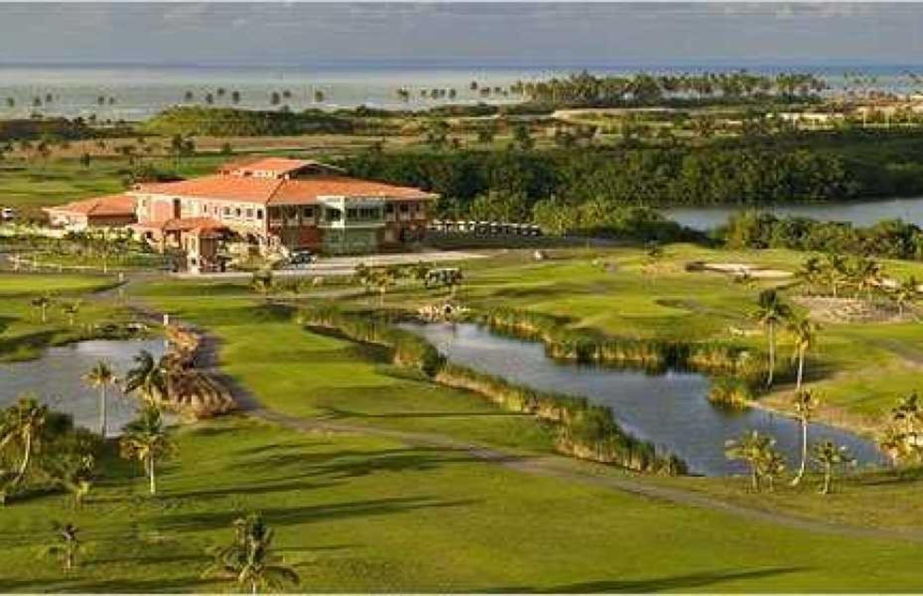 Casa de primerisima calidad A EXTRENAR, amoblada, con materiales modernos de construccion, ubicada en barrio privado CARLOS PAZ GOLF COUNTRY CLUB, a poco minutos de Villa Carlos Paz