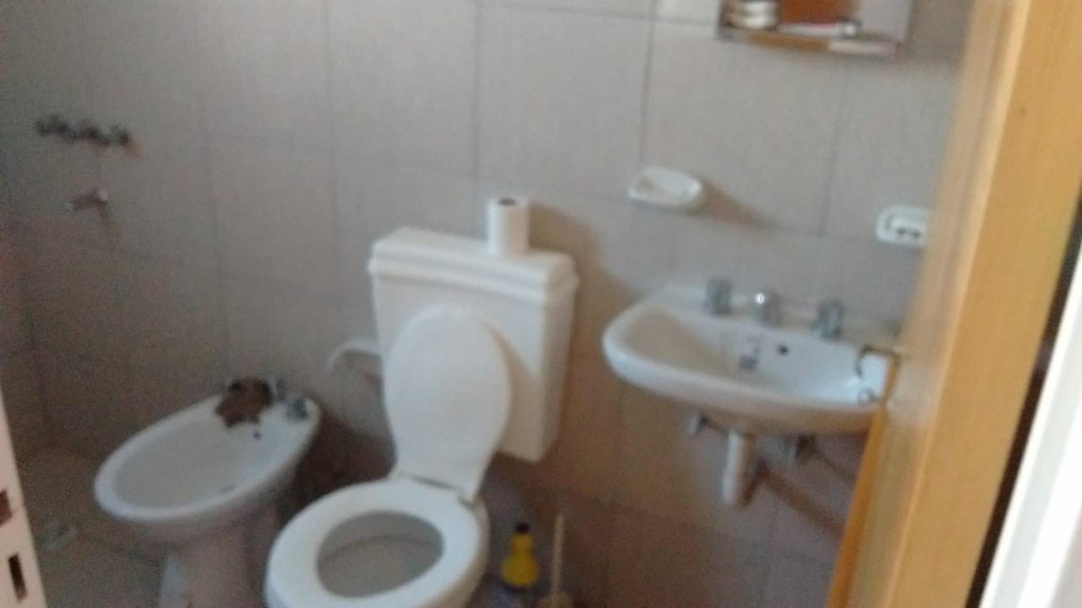casa en Barrio Universitario de Horizonte sobre ruta 36 ( Cordoba - Alta Gracia ), frente a la Universidad Catolica, consta de cocina, comedor diario, dormitorio, baño y patio. — foto 7