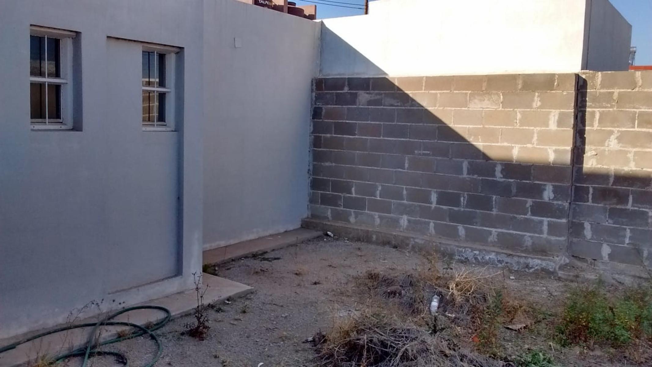 casa en Barrio Universitario de Horizonte sobre ruta 36 ( Cordoba - Alta Gracia ), frente a la Universidad Catolica, consta de cocina, comedor diario, dormitorio, baño y patio. — foto 9