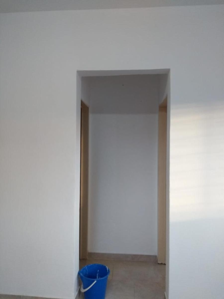 2 Departamentos, de un dormitorio, cocina-comedor con coneccion para lavarropas, termotanque y baño . — foto 7