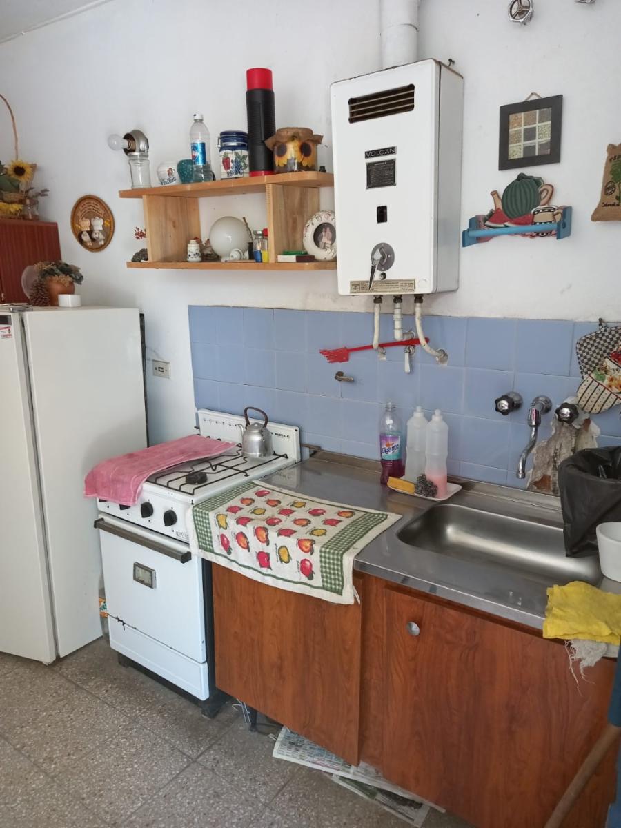 Dpto. en San Antonio de Arredondo, ubicado frente a la ruta, en pleno centro comercial, con todas las comodidades, balcon con vista a las montañas, cochera propia.. ESCRITURA — foto 4