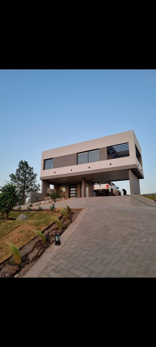 Chalet de categoria, edificaddo con matriales de primera calidad, NUEVA A ESTRENAR, A 15 minutos de carlos paz y en ruta rapida para Cordoba capital, — foto 7