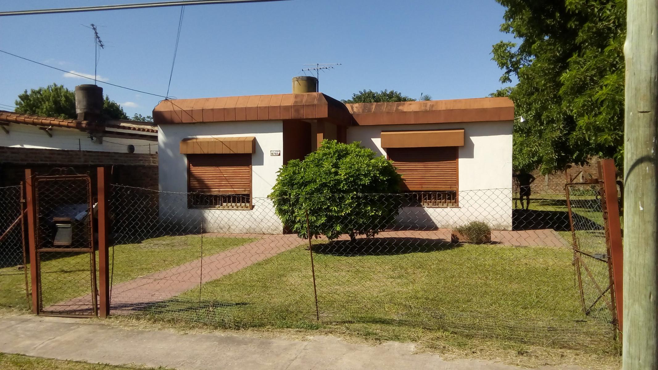 CASA EN VENTA - Merlo - A 50 mts de la RP40