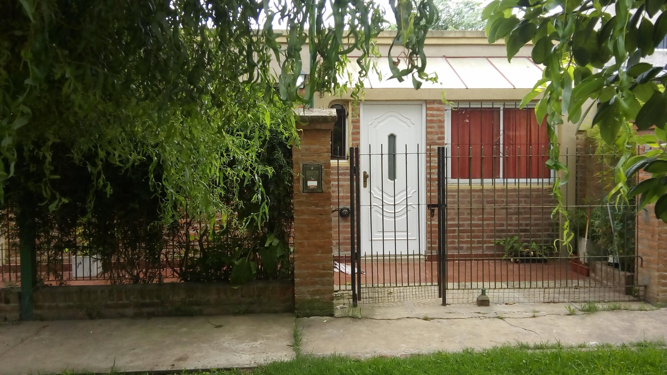CASA EN MARCOS PAZ - Excelente ubicación — foto 2