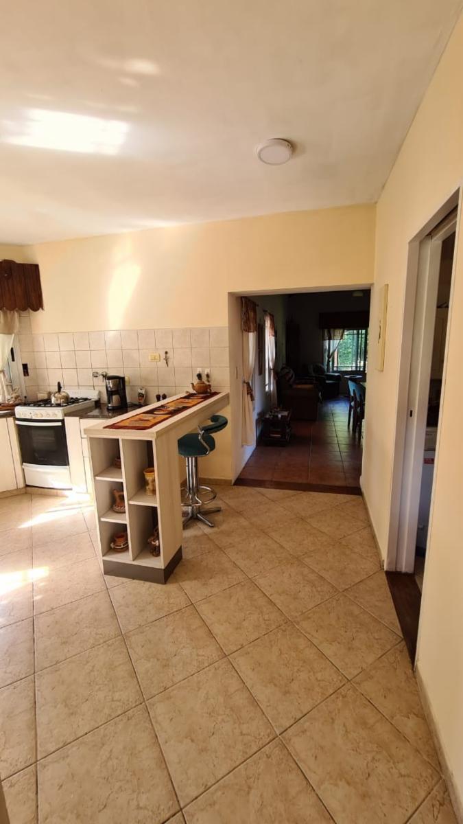 CASA CON PISCINA Y QUINCHO - Marcos paz - Pcia de Bs.As. — foto 4