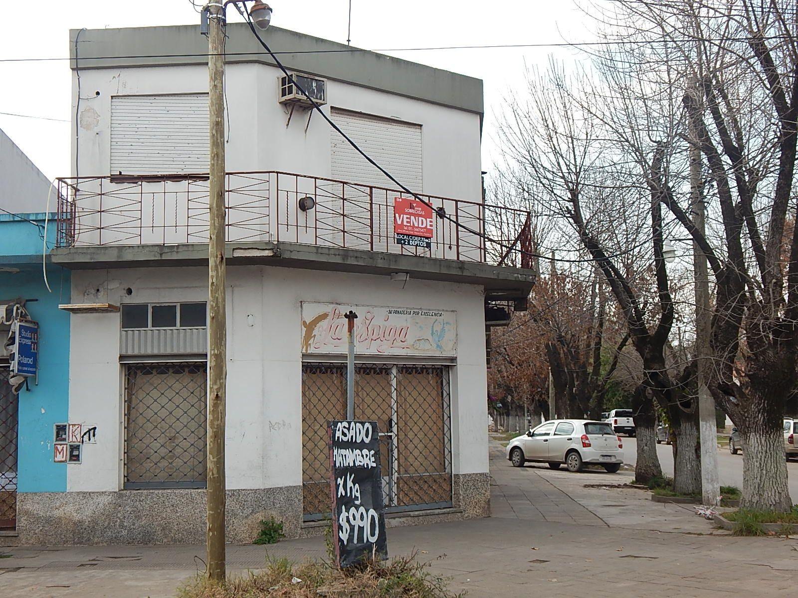 LOCAL COMERCIAL + DOS DEPARTAMENTOS en Venta - Marcos Paz Centro - Pcia de Bs.As - 2