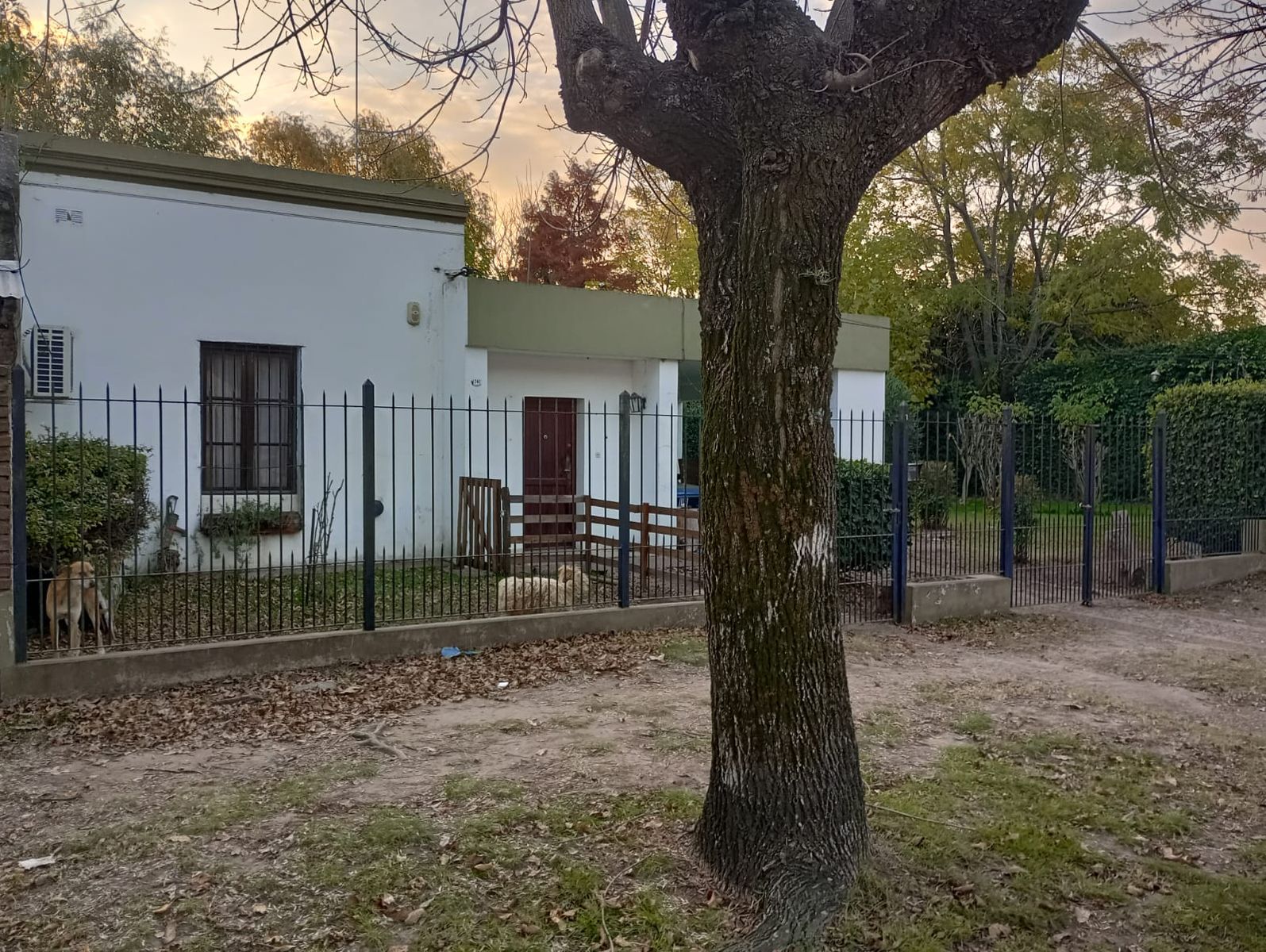 CASA EN VENTA - Las Heras - Pcia. de Buenos Aires - 2