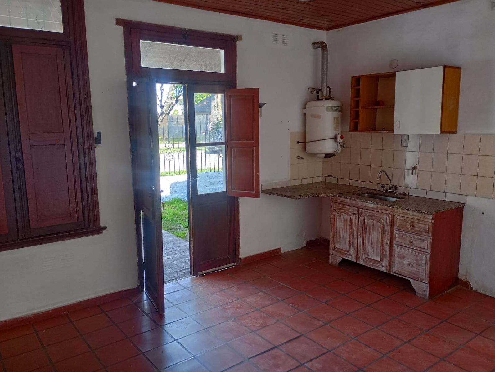 CASA EN ALQUILER - Marcos Paz - Pcia. de Buenos Aires — foto 4