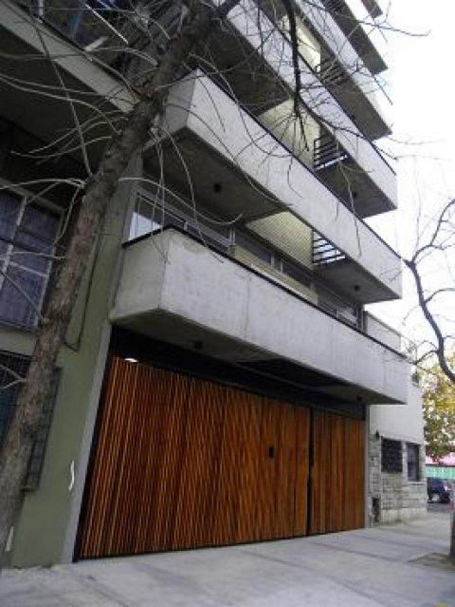 1 AMBIENTE AL FRENTE CON BALCON1 AMBIENTE AL FRENTE CON BALCON — foto 2