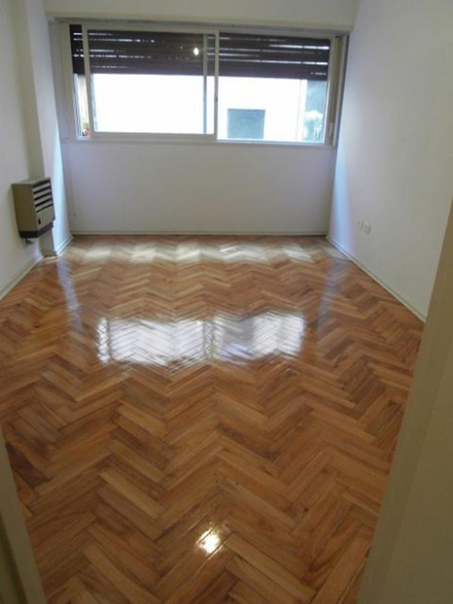 DEPARTAMENTO DE 3 AMBIENTES CONTRA FRENTE - 2