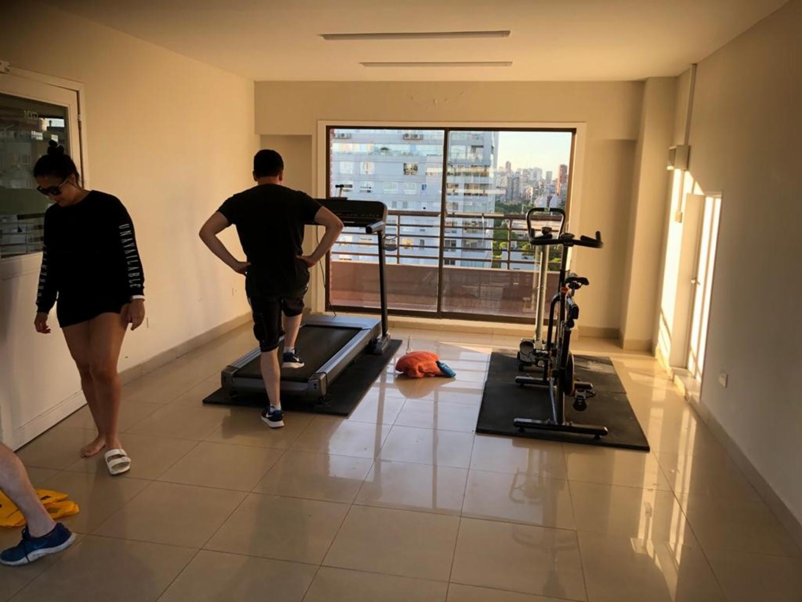 alquilo por DIA SEMANA MES en palermo a pasos de la rural HASTA5personas WIFI ,NETFLIX Gratis ,cochera pisicina gimnasiosaunalavarropas y secarropas wifi gratis — foto 15