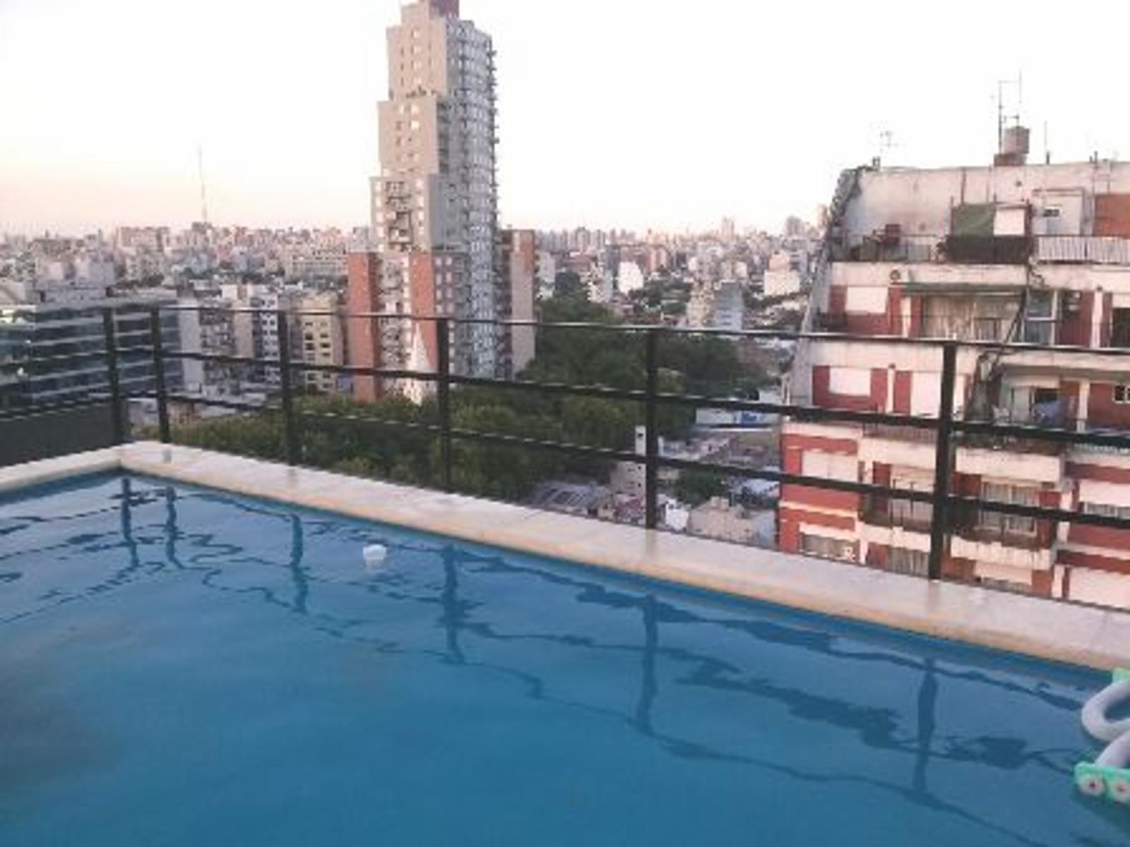 alquilo por dia Palermo Queens departamento 2/4personas Movistararena conciertos l hospital italiano naval y guemes whatsapp+5491130779977 cocheras wifi free Y NETFLIX — foto 13