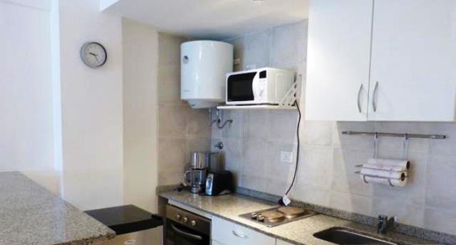 alquilo por dia Palermo Queens departamento 2/4personas Movistararena conciertos l hospital italiano naval y guemes whatsapp+5491130779977 cocheras wifi free Y NETFLIX