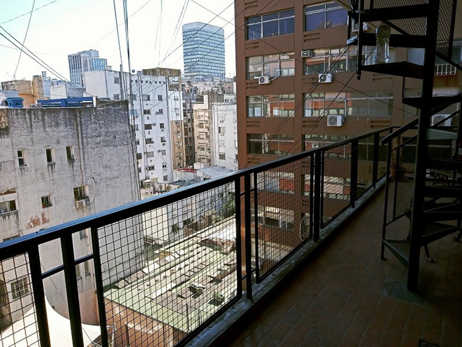 Excelente oportunidad Dúplex con cochera, 3a, 2 balcón terrraza, muy buen estado original — foto 5