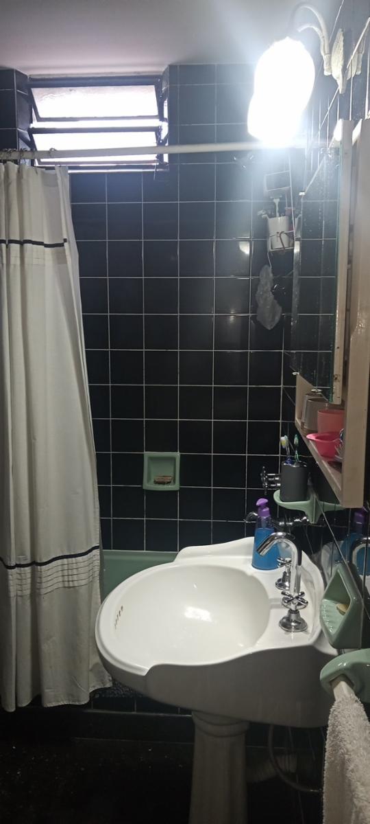 MARAVILLOSO PISO EN VICENTE LÓPEZ, Sobre Avda. Maipú 400, 4 ambientes, Cocina Comedor Diario y Dormitorio de servicio. — foto 13