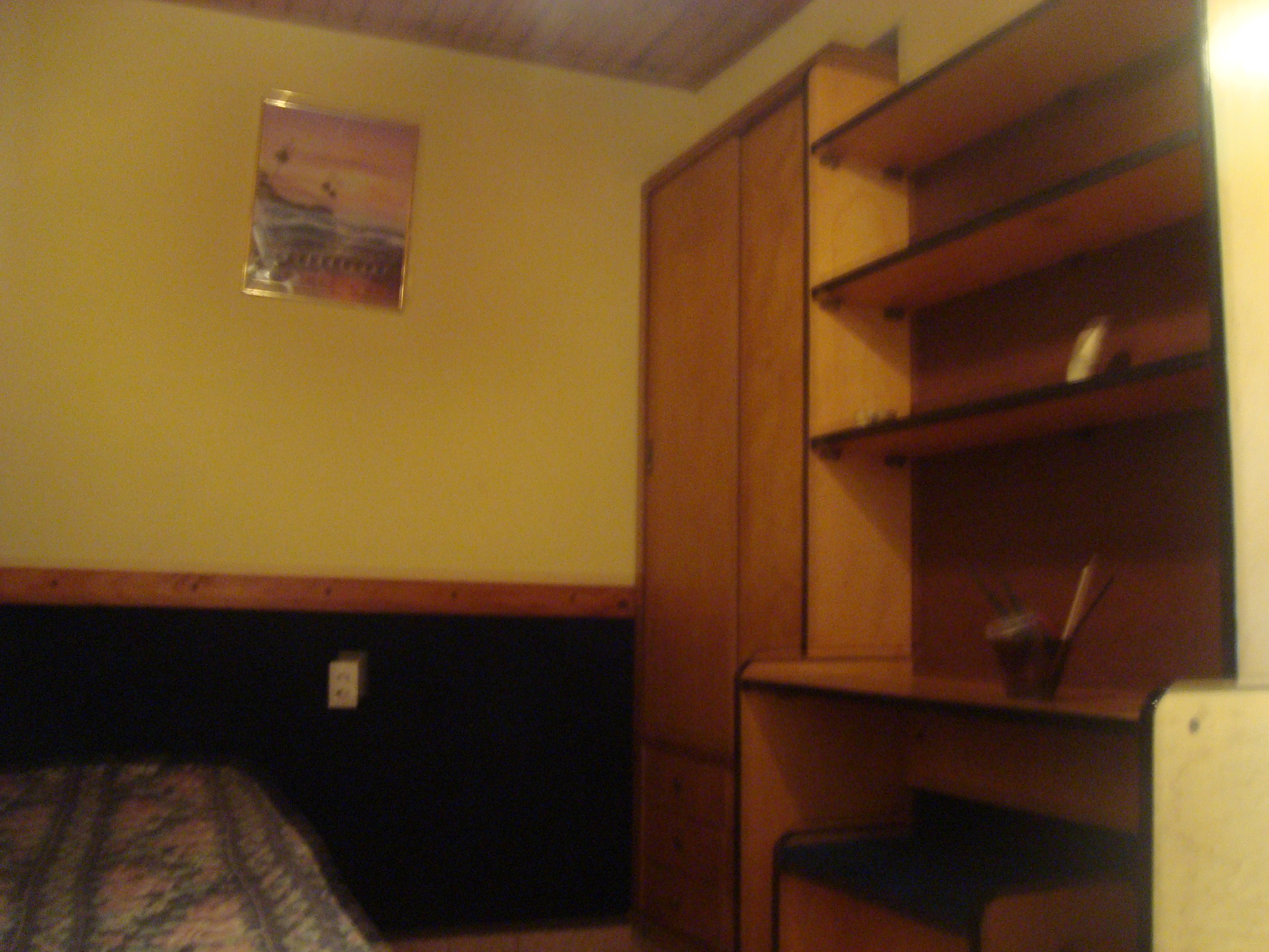 GLEW: CASA CON GARAGE Y DEPTO+DOS LOCALES A 6 CUADRAS DE LA EST. DE GLEW ** APTA CREDITO ** — foto 5