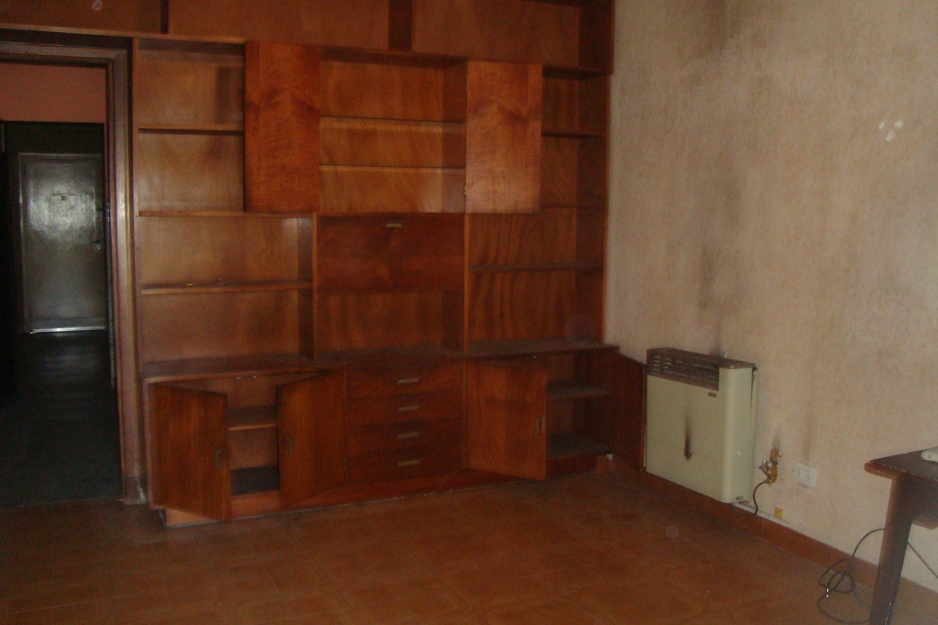 ADROGUE: OPORTUNIDAD !! CASA C/4 DORMIT,GARAJE Y DEPTO FDO C/3 HABITAC.EXC UBICAC.IDEAL VIVIENDA O DESARROLLO INMOBILIARIO. APTO CRED.HIP.GALICIA/SANTANDER — foto 13