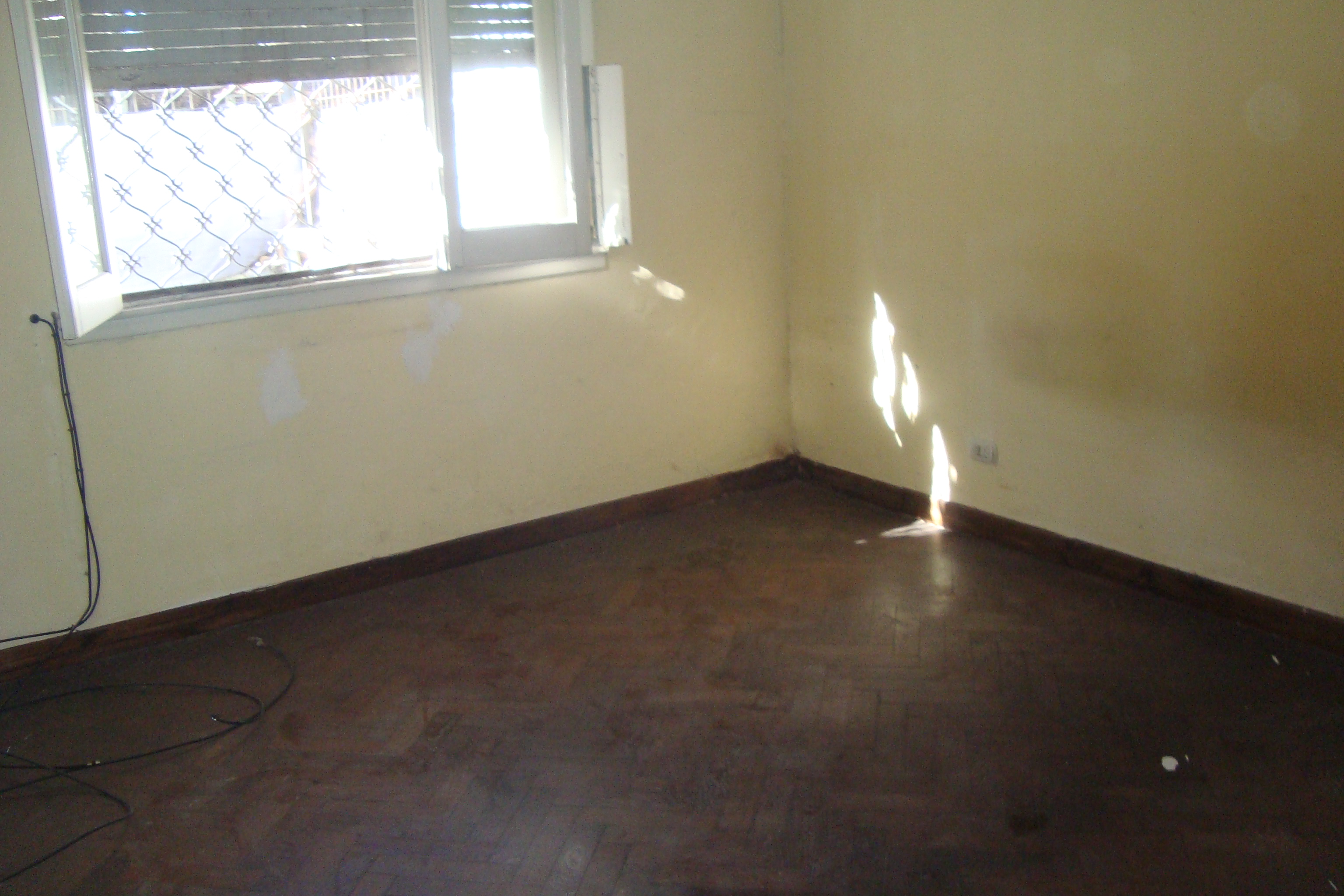 ADROGUE: OPORTUNIDAD !! CASA C/4 DORMIT,GARAJE Y DEPTO FDO C/3 HABITAC.EXC UBICAC.IDEAL VIVIENDA O DESARROLLO INMOBILIARIO. APTO CRED.HIP.GALICIA/SANTANDER — foto 14