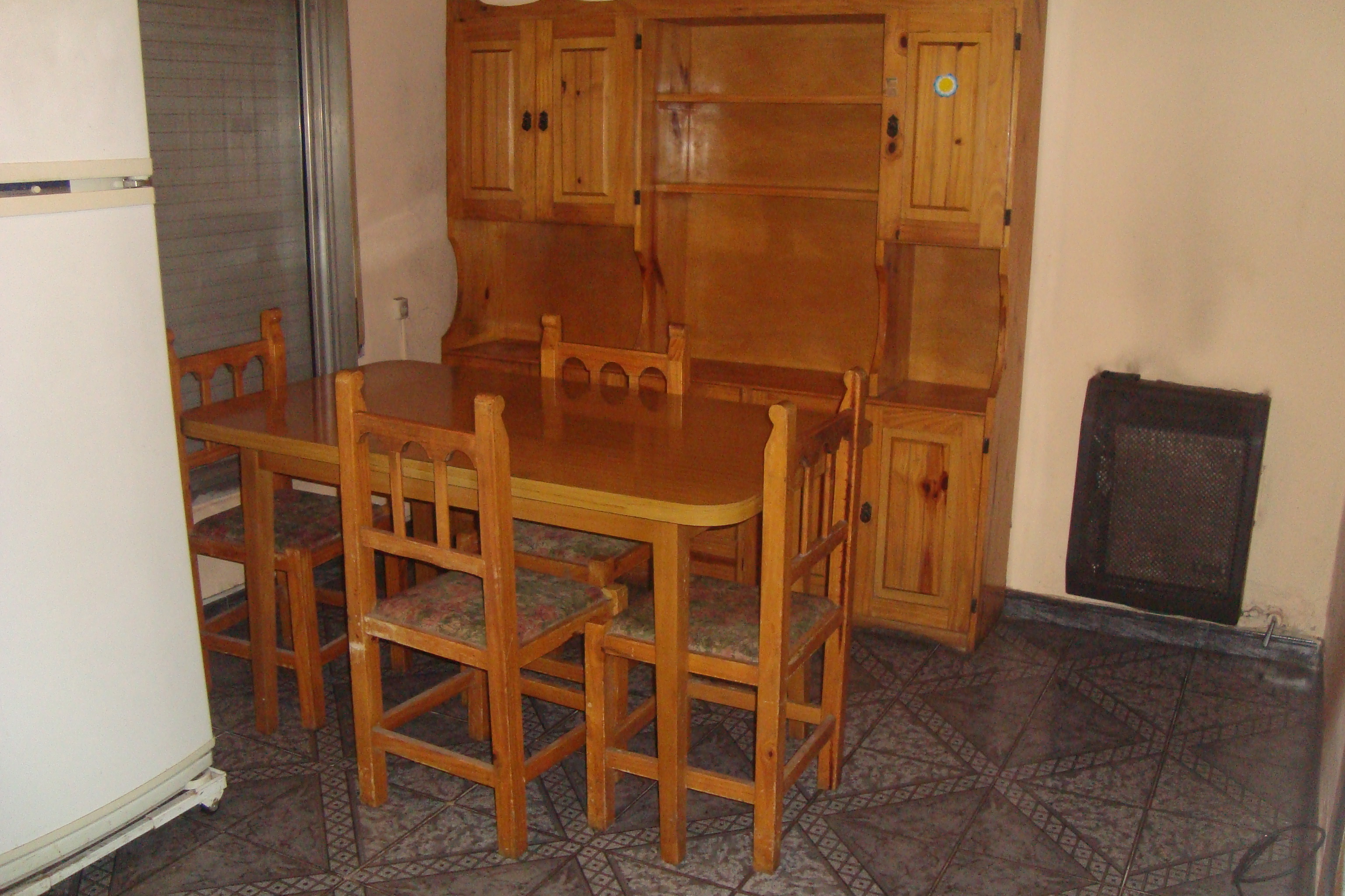 BURZACO:CASA FUNCIONAL 2 AMB C/FDO, PQUE, ENTRADA P/AUTOS .3CDRAS AV.H.IRIGOYEN — foto 10