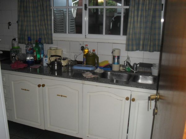 BURZACO. BARRIO LOS ROBLES: DUPLEX CON GARAGE SEMICUBIERTO EN BARRIO PRIVADO — foto 4