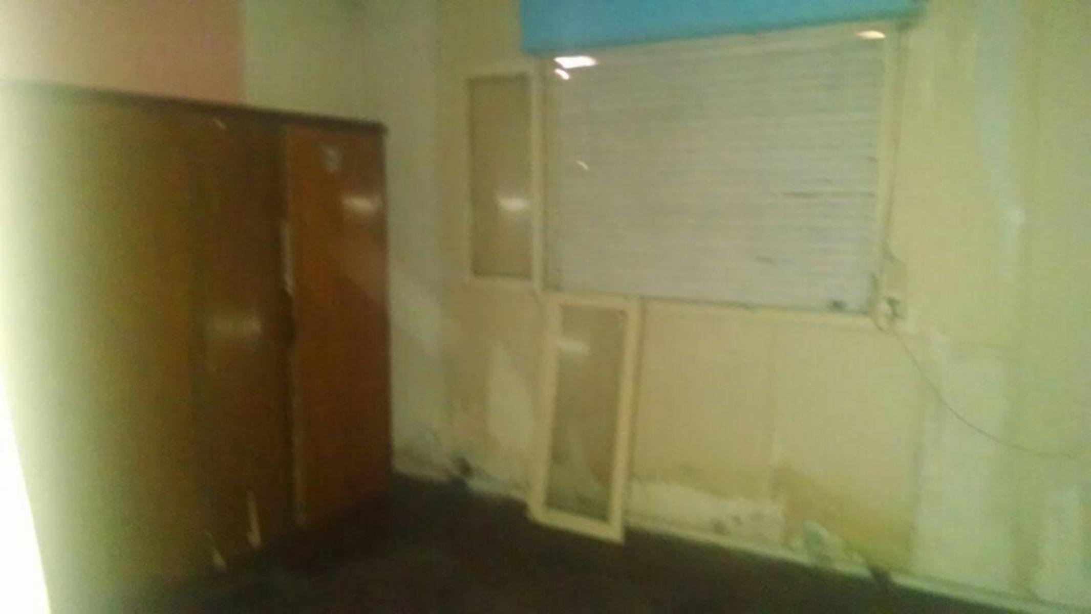 MALVINAS ARGENTINAS, ALTE BROWN: CASA A REFACCIONAR — foto 4