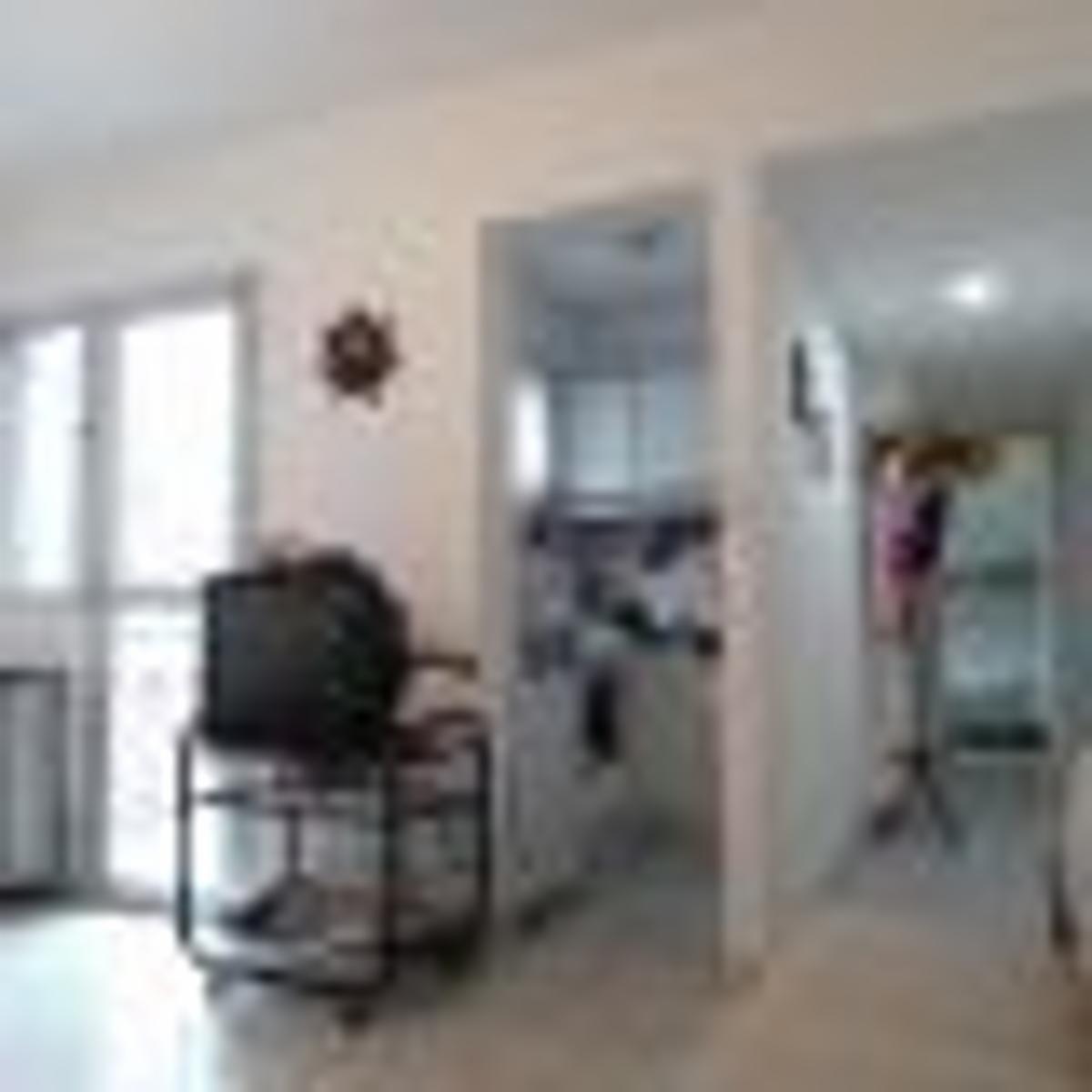 MAR DEL PLATA: DEPARTAMENTO 3 AMBIENTES, A LA CALLE CON BALCON — foto 4