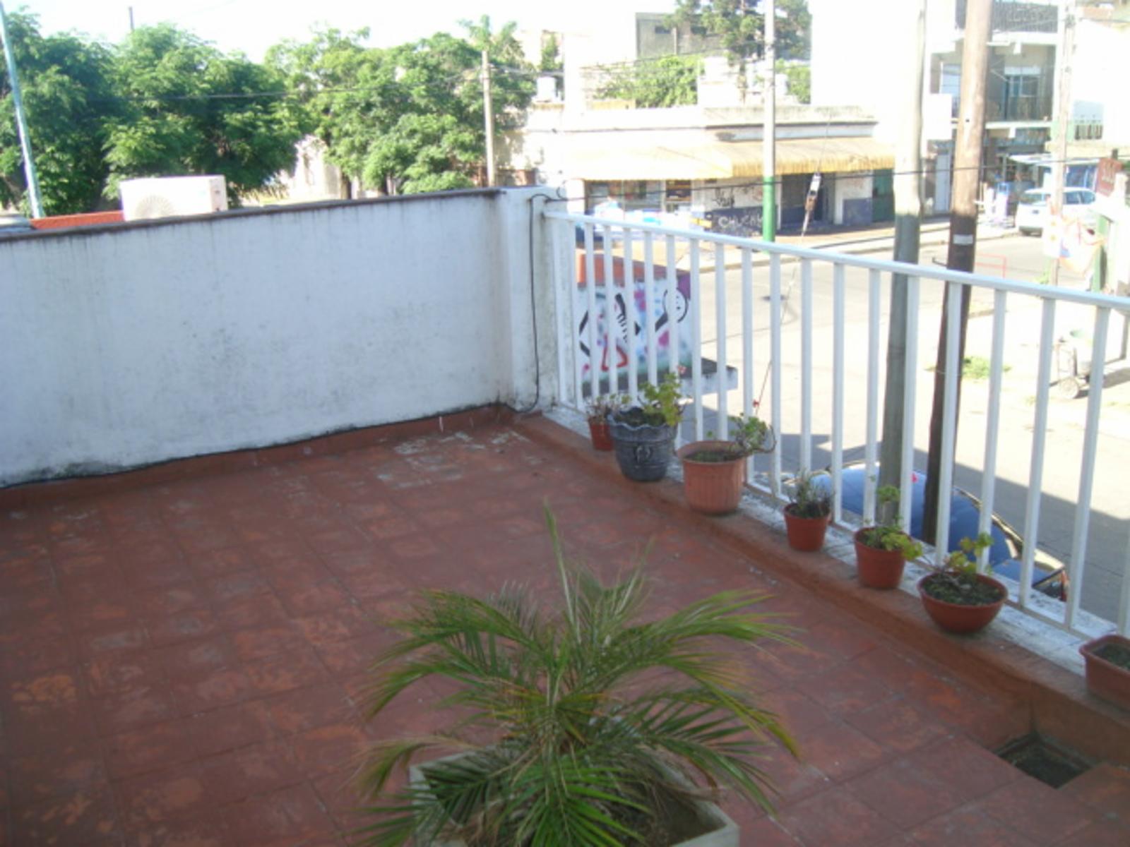 HERMOSO CHALET EN 2 PLANTAS . ZONA CENTRICA. A POCAS CDRAS EST. BURZACO.APTO VIVIENDA/PROFESIONAL — foto 5