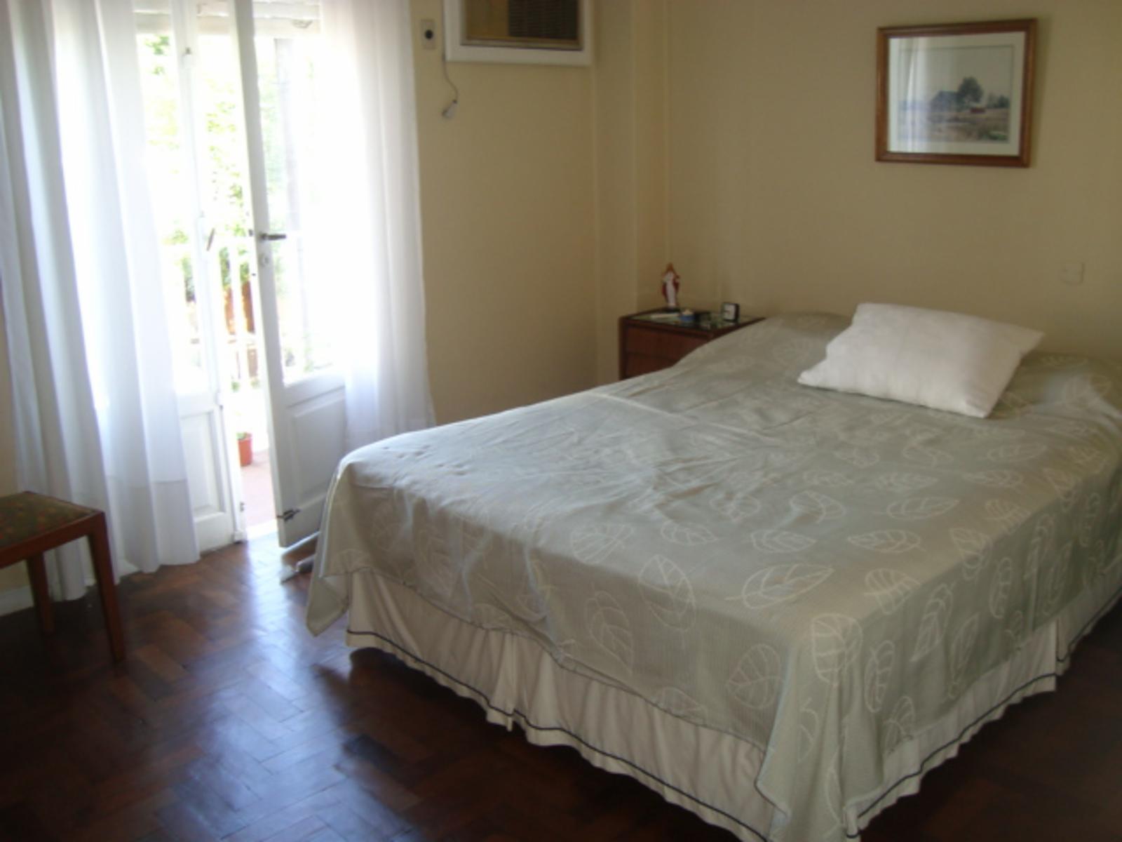 HERMOSO CHALET EN 2 PLANTAS . ZONA CENTRICA. A POCAS CDRAS EST. BURZACO.APTO VIVIENDA/PROFESIONAL — foto 9