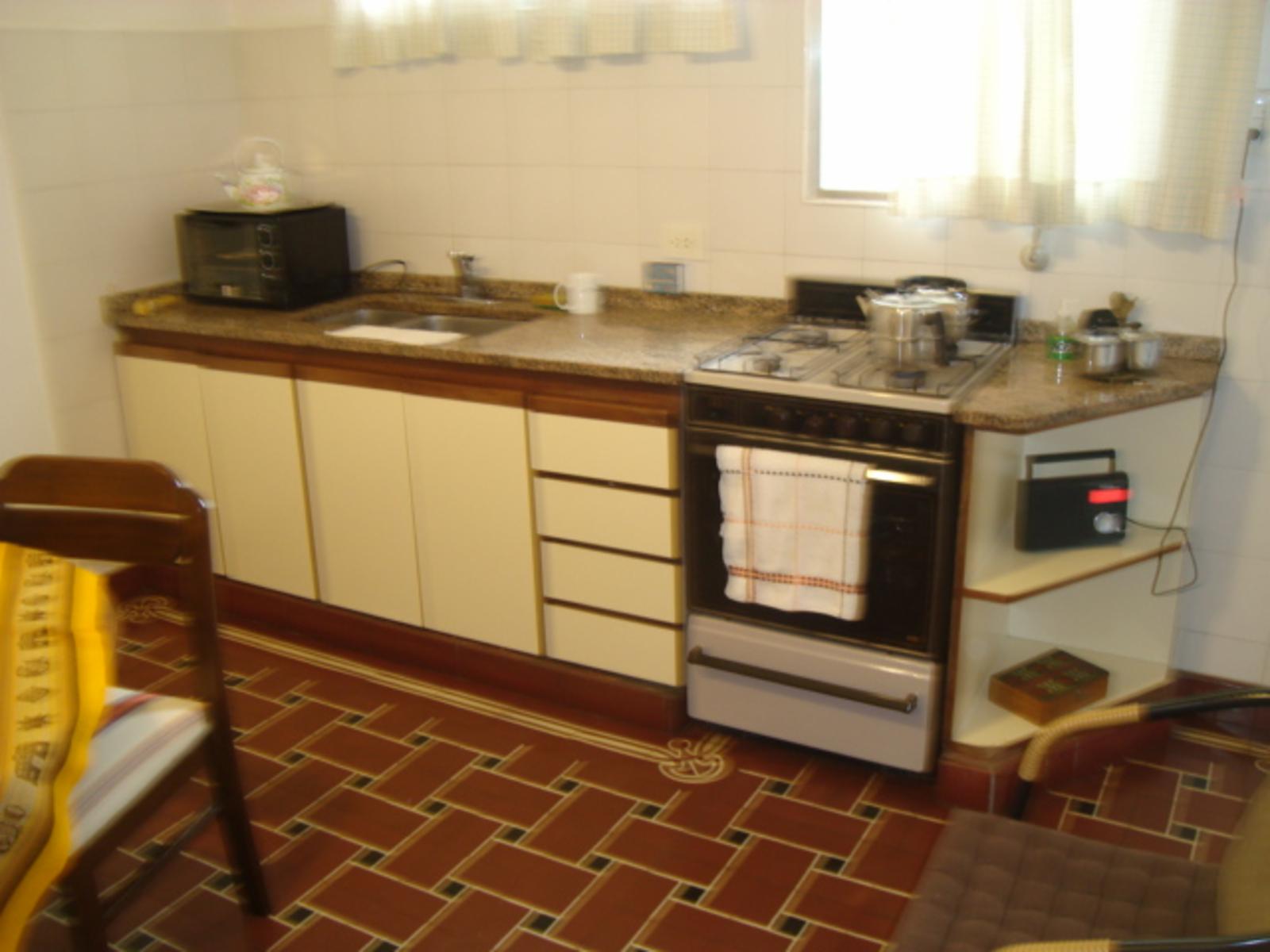HERMOSO CHALET EN 2 PLANTAS . ZONA CENTRICA. A POCAS CDRAS EST. BURZACO.APTO VIVIENDA/PROFESIONAL — foto 15