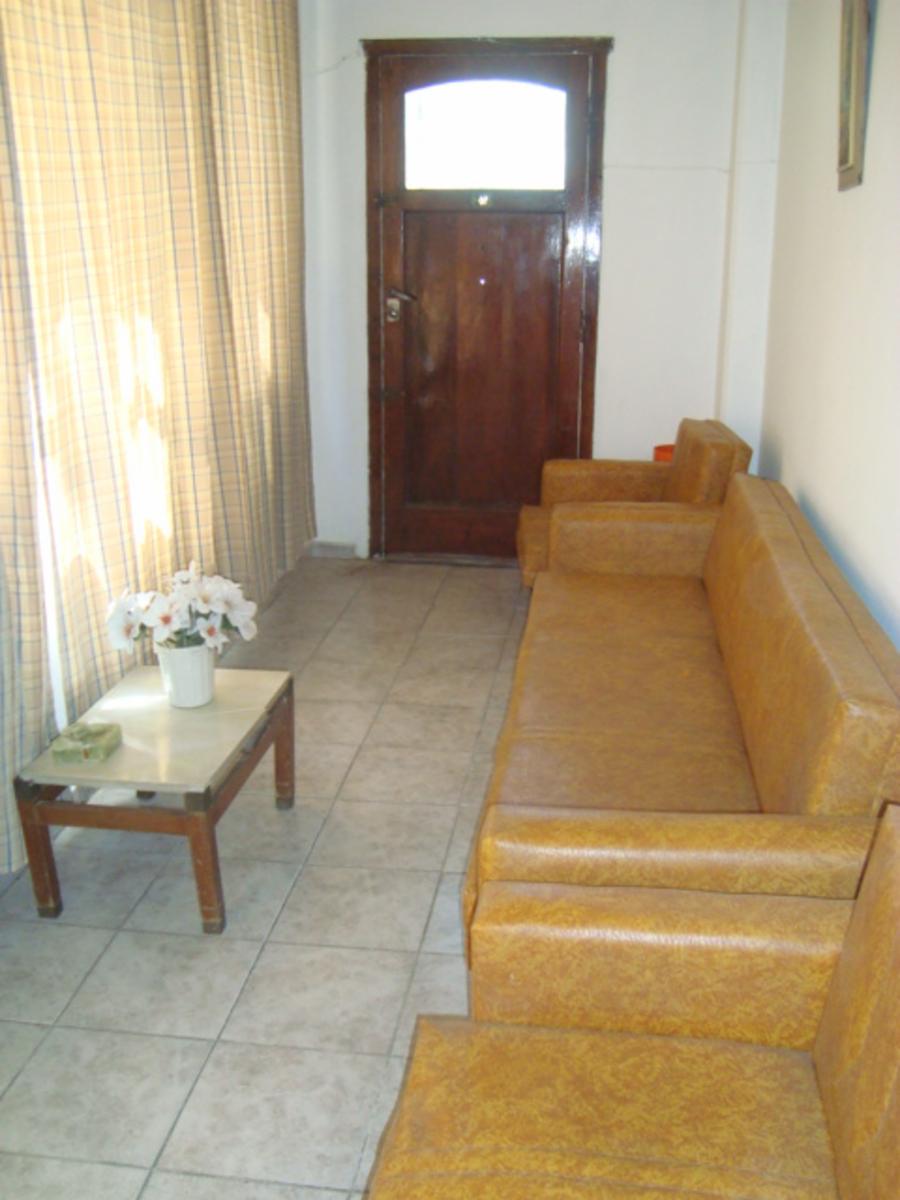 OPORTUNIDAD CASA. AMENEDO AL 700. ZONA CÉNTRICA. A MTS PLAZA PPAL.A 3 CDRAS ESTACION. COLECT.X LA PUERTA. APTO VIVIENDA O USO PROFESIONAL VARIOS RUBROS — foto 4