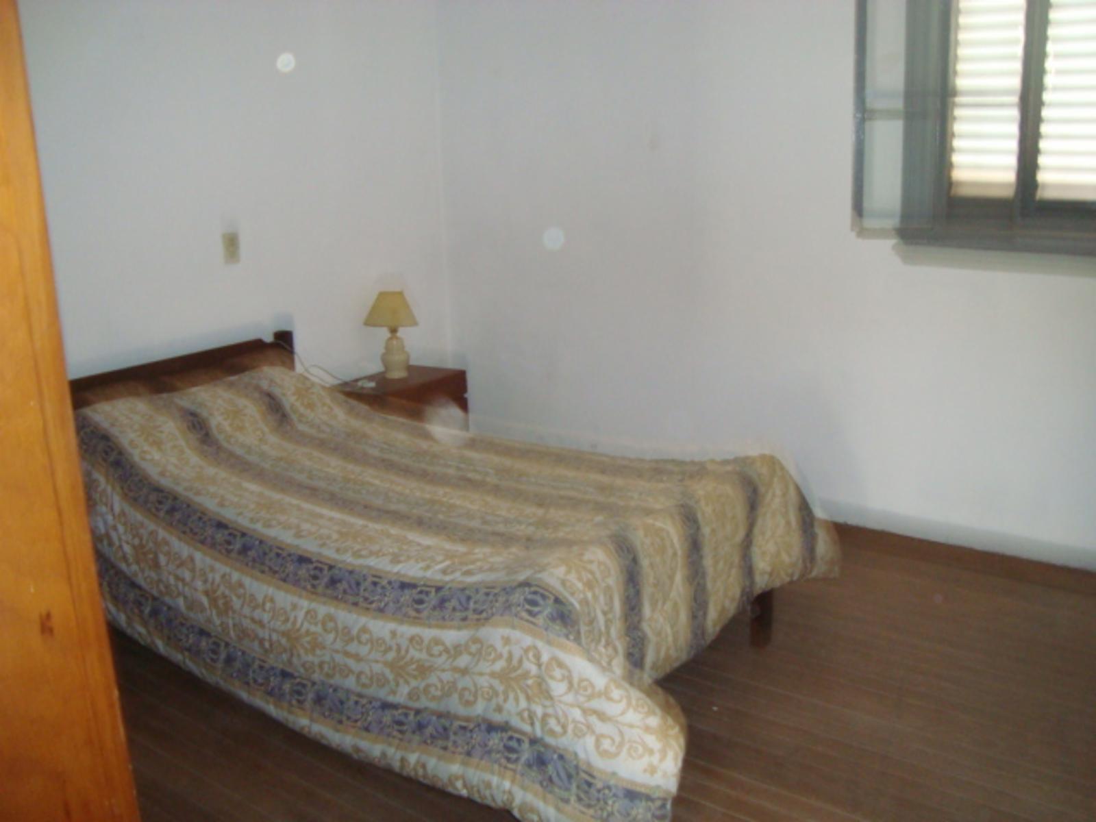 OPORTUNIDAD CASA. AMENEDO AL 700. ZONA CÉNTRICA. A MTS PLAZA PPAL.A 3 CDRAS ESTACION. COLECT.X LA PUERTA. APTO VIVIENDA O USO PROFESIONAL VARIOS RUBROS — foto 8