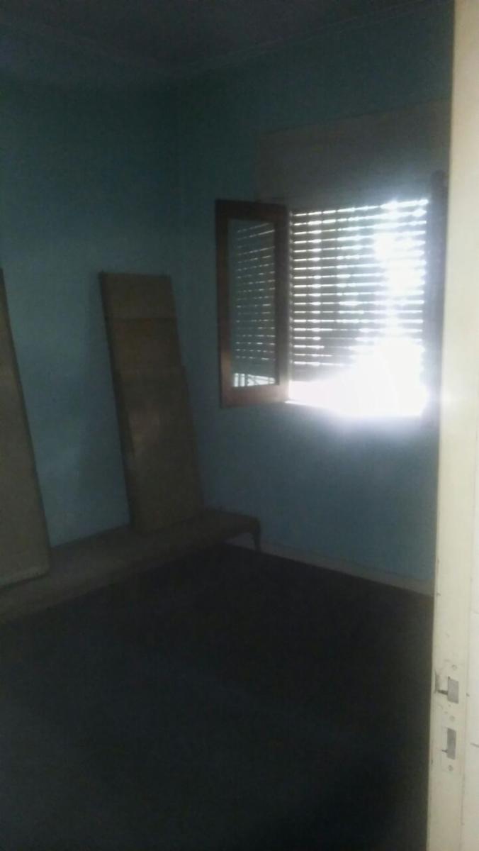 IMPORTANTE CASA SOBRE ALCORTA AL 200. PLENA ZONA CENTRICA. INMEJORABLE UBICACION.4 AMBIENTES — foto 9