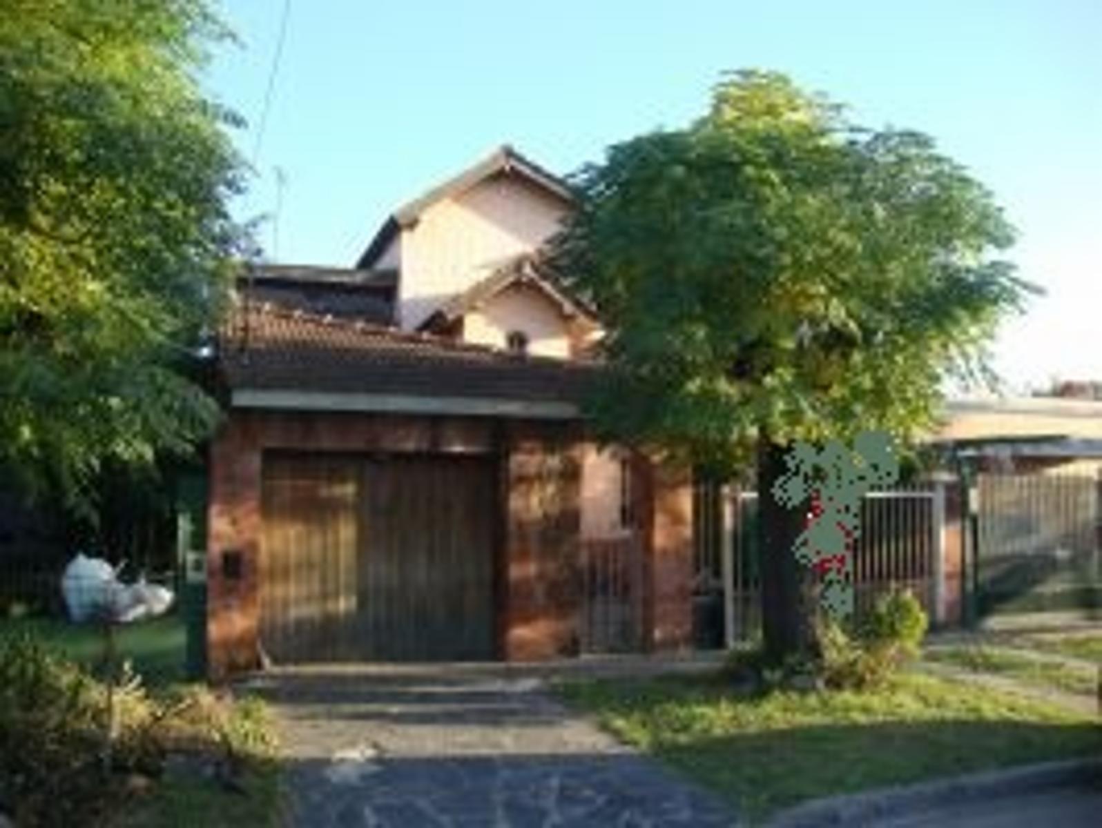 BURZACO: AMPLIA Y COMODA CASA , PARA 2 FAMILIAS O FAMILIA NUMEROSA. ZONA CENTRICA DE BURZACO. A POCAS CDRAS ESTACION Y CTRO COMERCIAL — foto 3