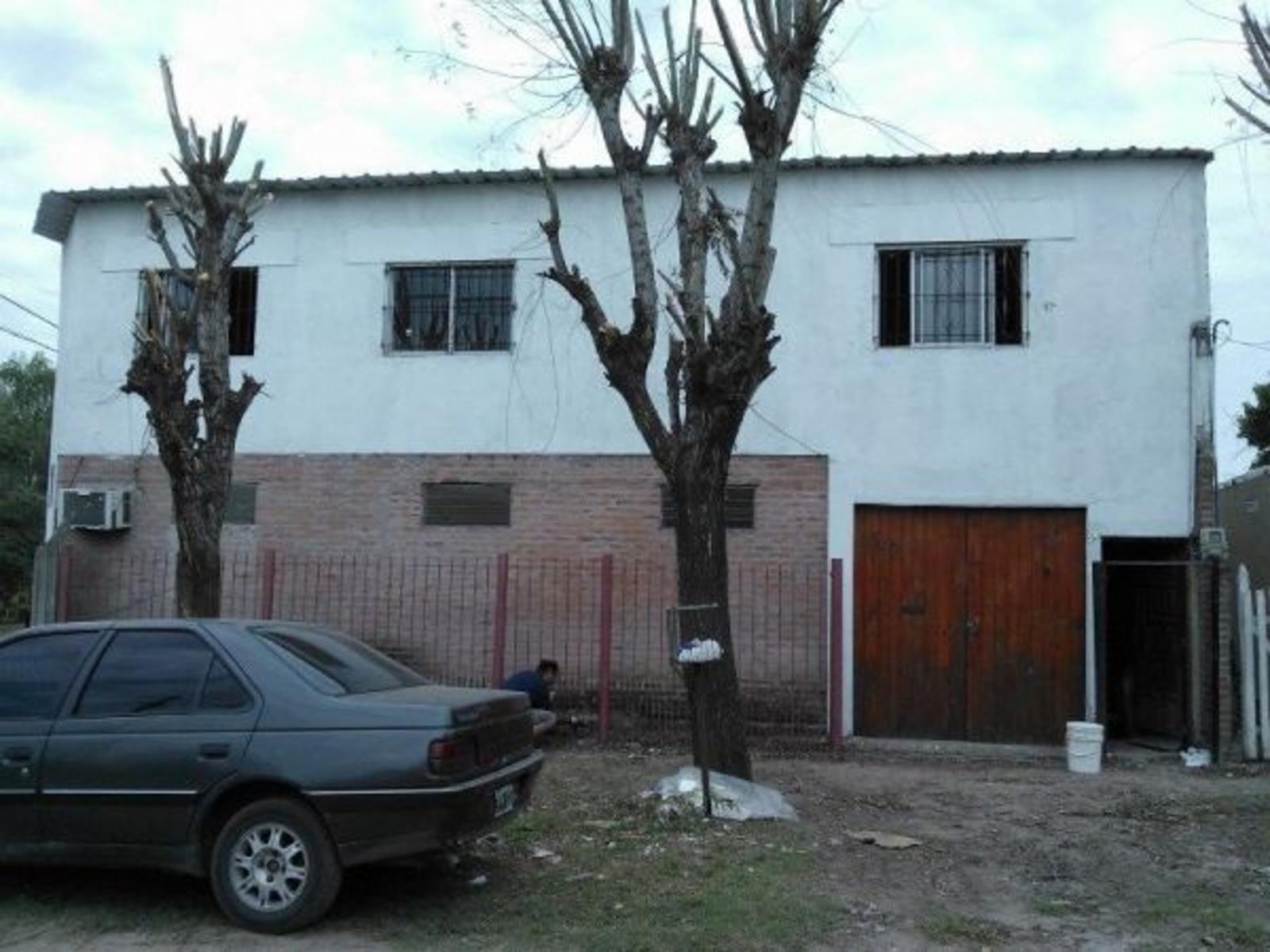 MONTE GRANDE: CASA TIPO DEPARTAMENTO , CON LOCAL/DEPOSITO DE 200 M2 — foto 2