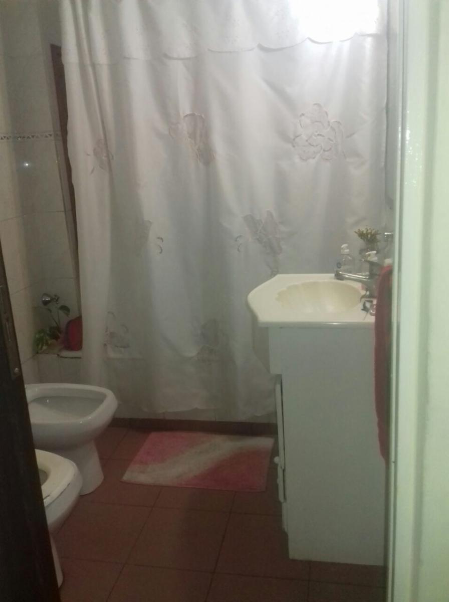HERMOSO Y AMPLIO CHALET 2 PLANTAS.8 AMB 4 DORM.C/ FONDO Y GARAGE P/ 2 AUTOS. APTO CREDITO BANCARIO — foto 4