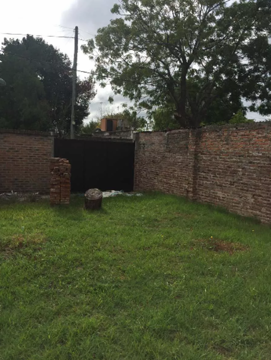 BURZACO: HERMOSO LOTE EN EXCELENTE ESTADO .TODOS LOS SERVICIOS. C/ ESCRITURA*APTO CREDITO* - 7