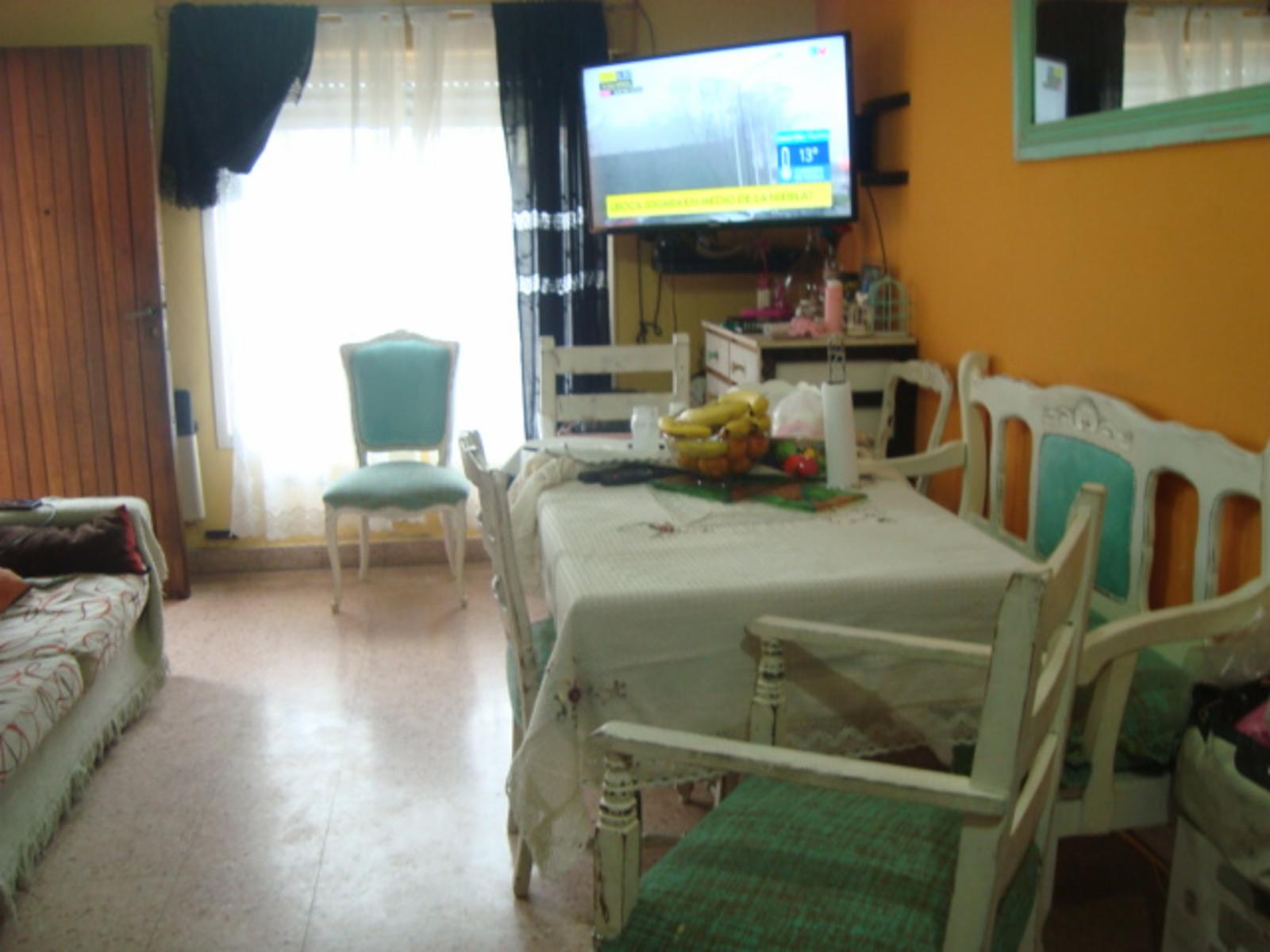 BURZACO: CASA DE 3 DORMITORIOS CON DPTO AL FONDO * APTA CREDITO* — foto 9