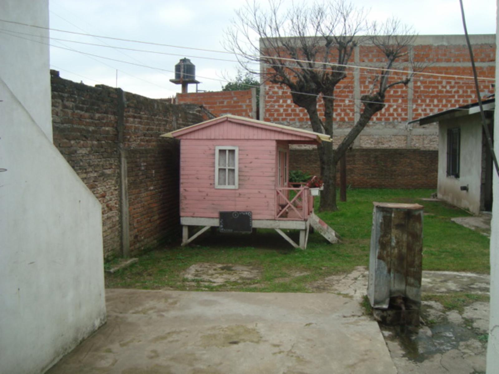 BURZACO: CASA DE 3 DORMITORIOS CON DPTO AL FONDO * APTA CREDITO* — foto 10