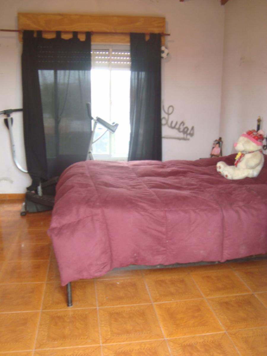 BURZACO: CASA DE 3 DORMITORIOS CON DPTO AL FONDO * APTA CREDITO* — foto 13