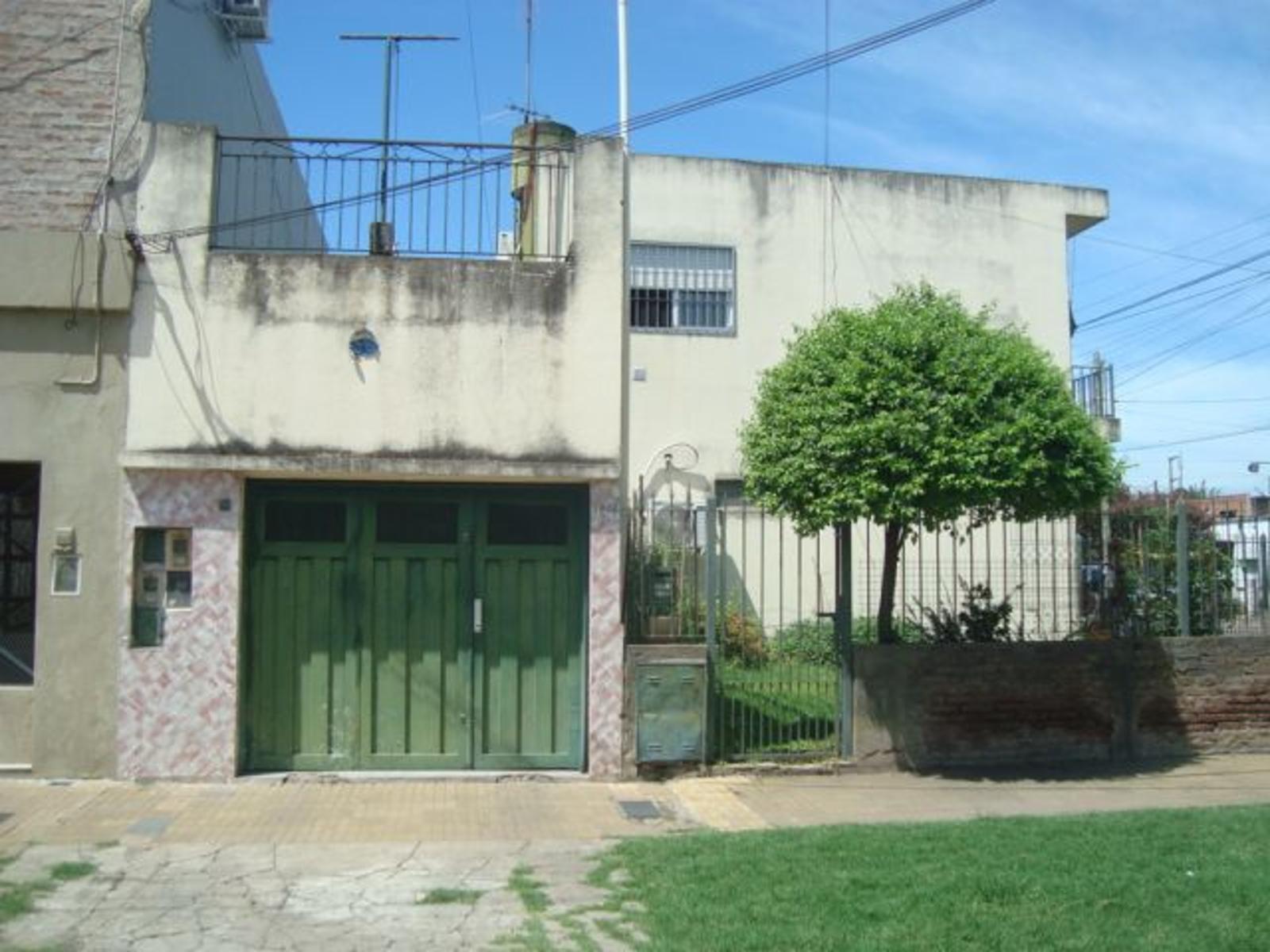 IMPORTANTE PROPIEDAD 2 LOCALES, CASA Y TERRENO IDEAL INVERSIÓN ***.APTO CREDITO *** — foto 2