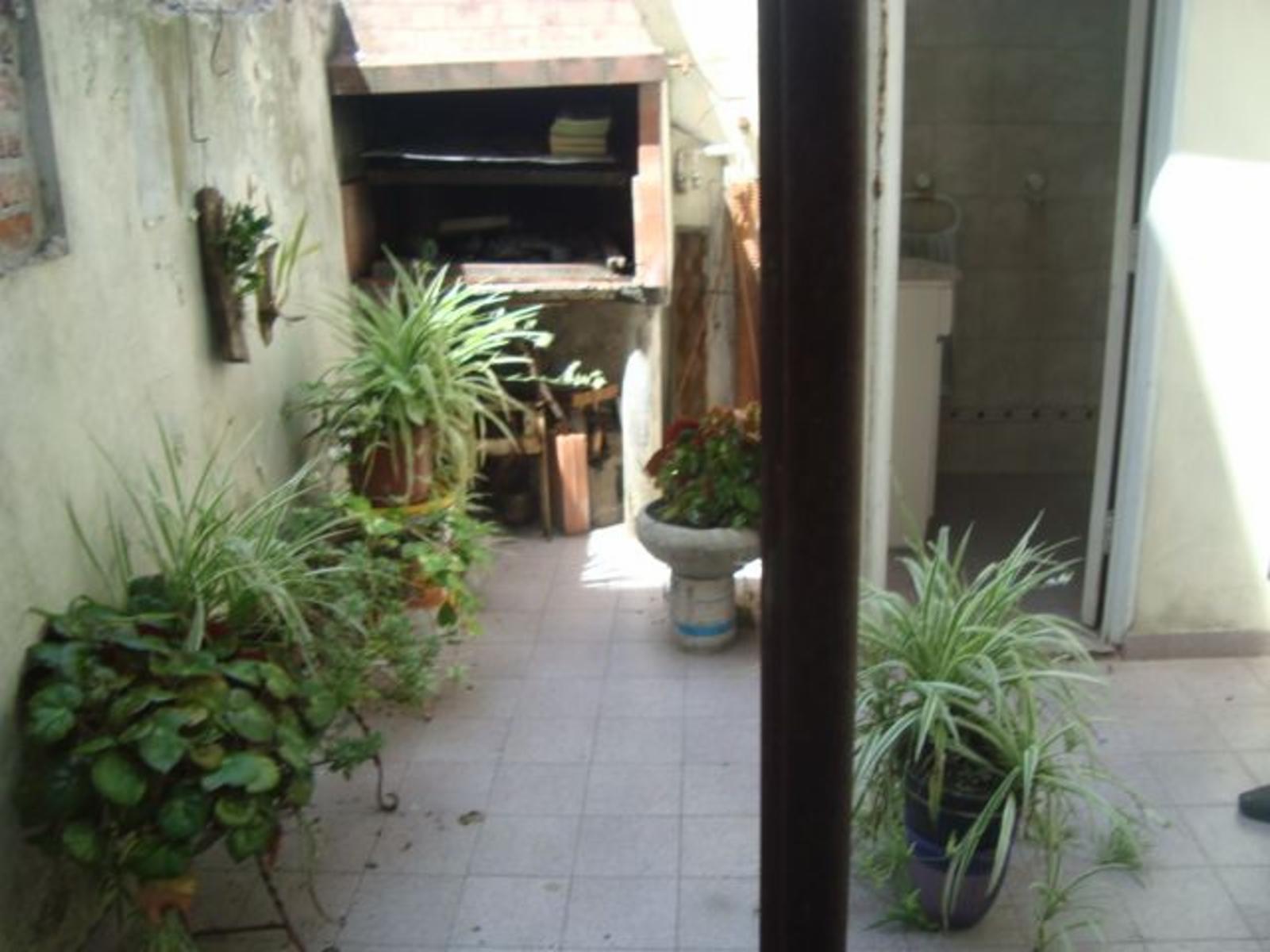 IMPORTANTE PROPIEDAD 2 LOCALES, CASA Y TERRENO IDEAL INVERSIÓN ***.APTO CREDITO *** — foto 4