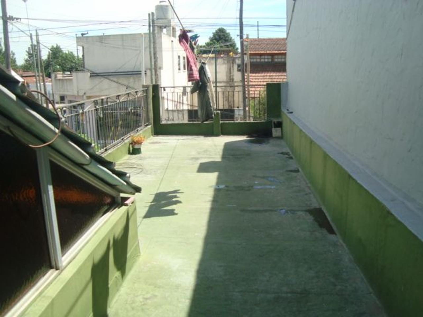 IMPORTANTE PROPIEDAD 2 LOCALES, CASA Y TERRENO IDEAL INVERSIÓN ***.APTO CREDITO *** — foto 8