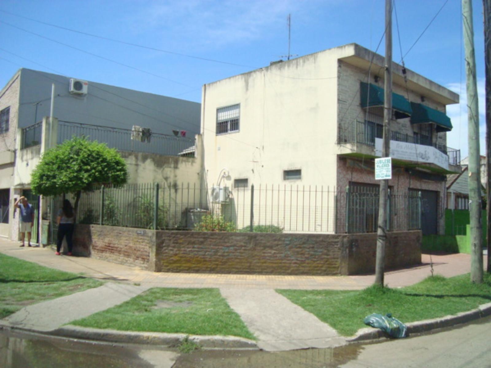 IMPORTANTE PROPIEDAD 2 LOCALES, CASA Y TERRENO IDEAL INVERSIÓN ***.APTO CREDITO *** — foto 15