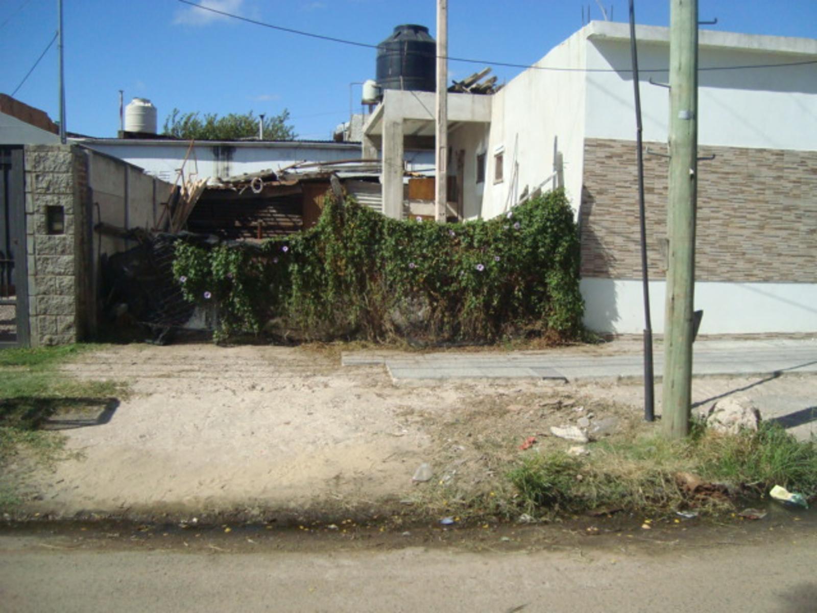 LUIS GUILLON: HERMOSOS LOCALES EN EXCELENTE UBICACIÓN MAS LOTE .VENTA EN BLOQUE O UNIDAD - 8