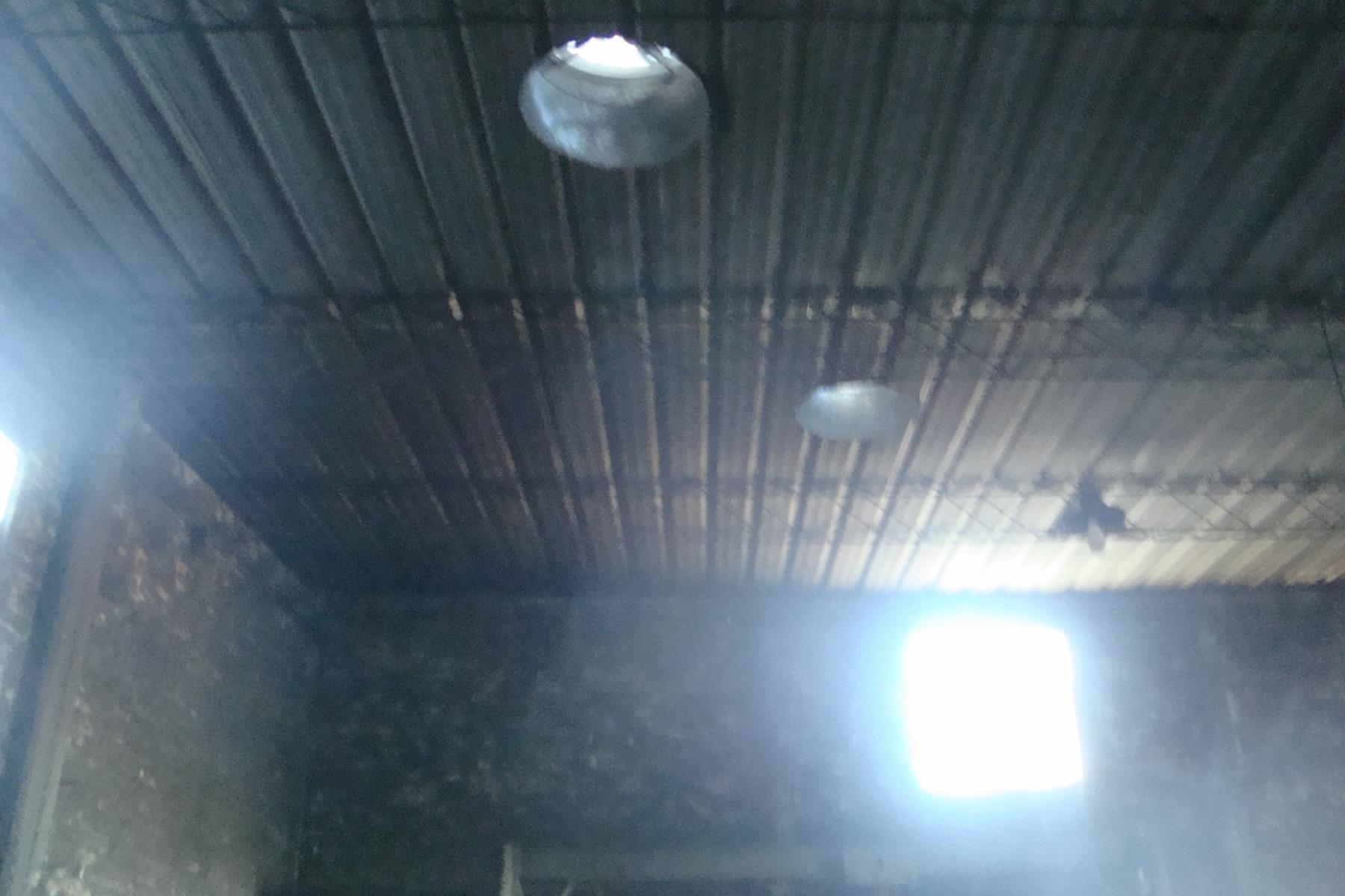 BURZACO: ALQUILER GALPON /DEPOSITO con DPTO/ OFICINA A LA CALLE ALEM - 4