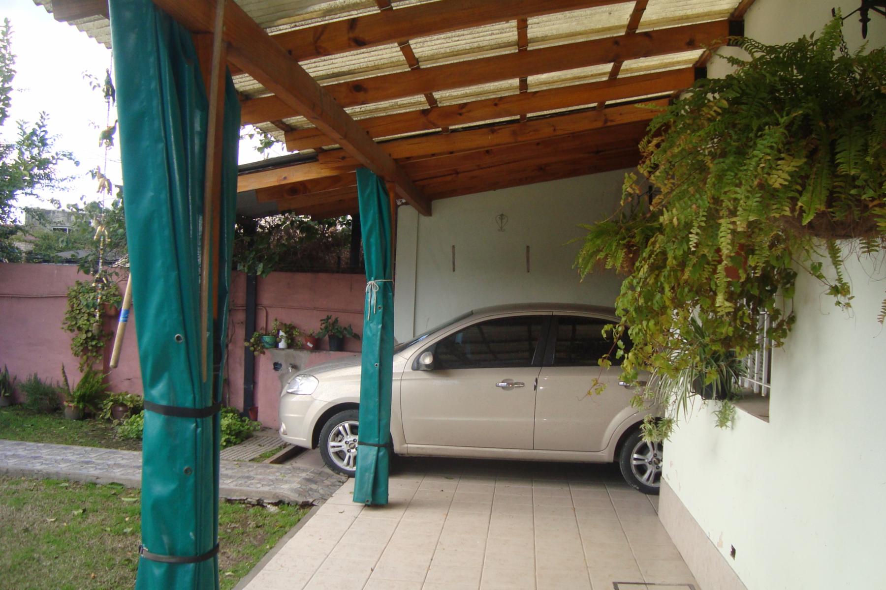 BURZACO: IMPONENTE DUPLEX C/GARAGE CUBIERTO,FONDO Y AMPLIO QUINCHO (opcional DEPTO EXTERNO)**IMPECABLE ** — foto 13