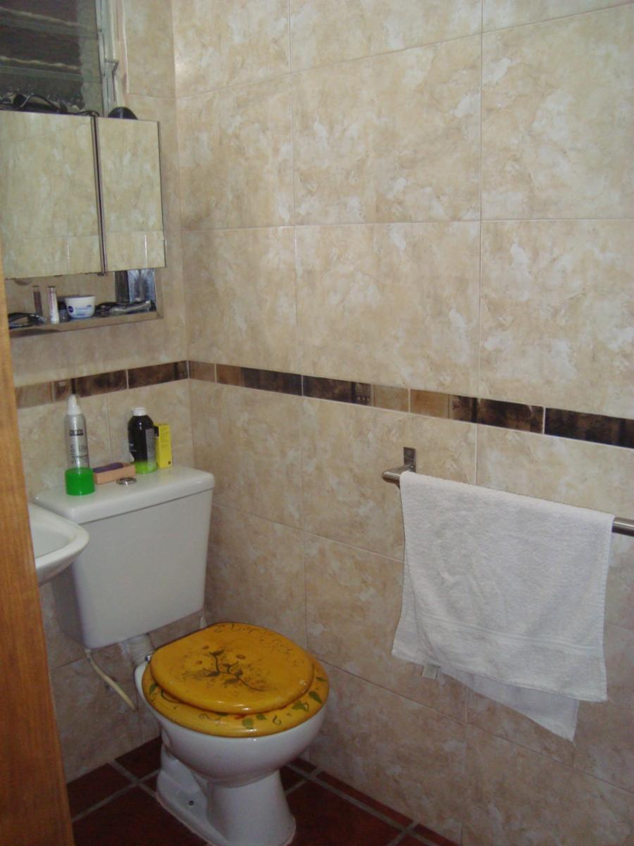 BURZACO: HERMOSO CHALET CON 4 DORM . GARAGE Y FONDO LIBRE ( APTA CREDITO SANTANDER RIO, GALICIA O MACRO ) — foto 5